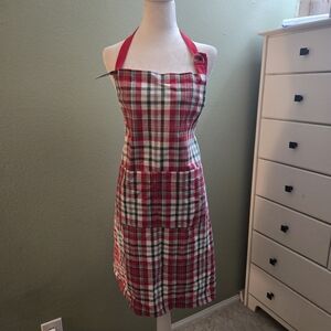 NWT Hobby Lobby Red and White Plaid Apron